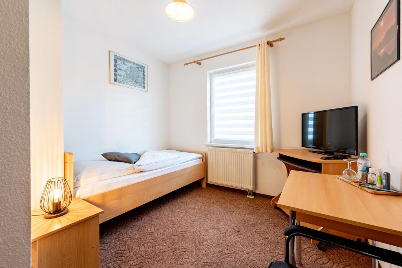 Pension & Gaststaette Zur Salzgrube Sondershausen Extérieur photo